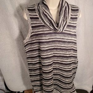 Sleeveless cowl neck sweater